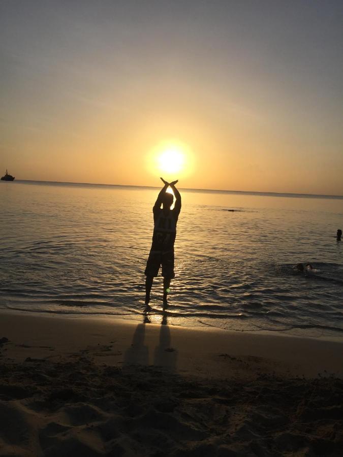 Отель Pic-Nic Beach Corn Island Экстерьер фото